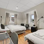 Hotell First Skansen 4*