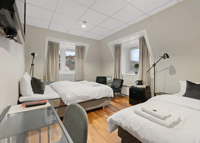 Hotel First Skansen 4*